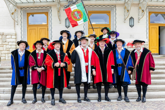 Stadtrichter beim Erntedankfest in Klagenfurt.