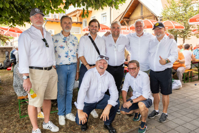 Gemeinsam statt einsam – Die Stadtrichter zu Clagenfurth beim Sommerfest im Volksküche-Garten.